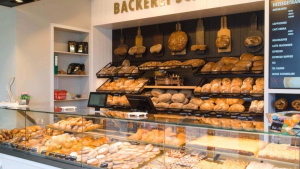 Ladeneinrichtung der Bäckerei Schachner