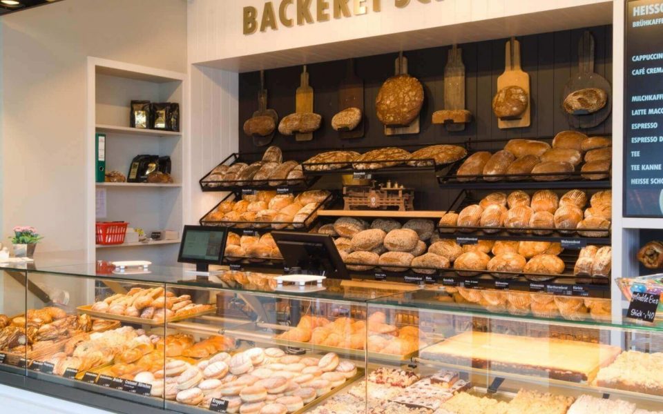Ladeneinrichtung der Bäckerei Schachner